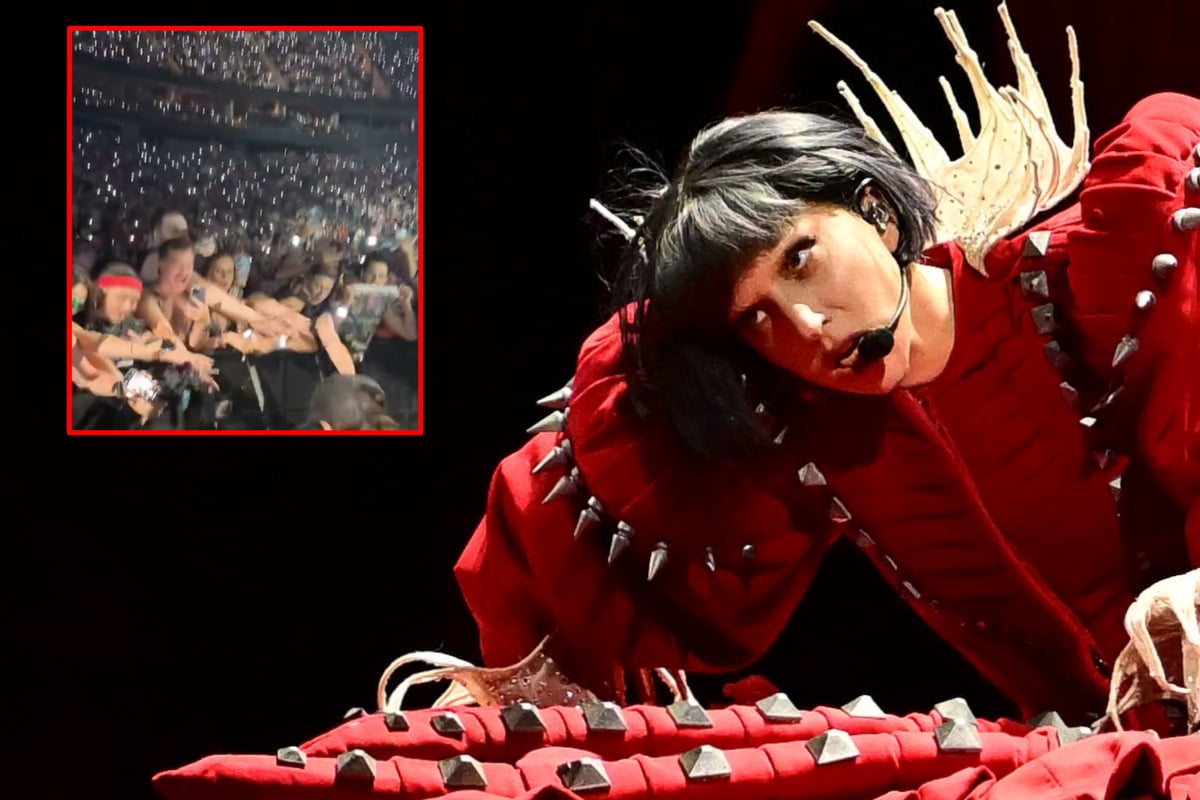 Lady-Gaga-st-rzt-bei-Konzert-Was-sie-danach-macht-feiern-die-Fans