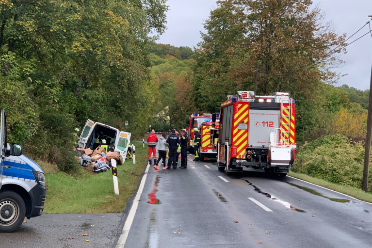 Todlicher Unfall In Meiningen Paketdienst Knallt Gegen Baum Tag24 Todlicher Unfall In Meiningen Paketdienst Knallt Gegen Baum Tag24