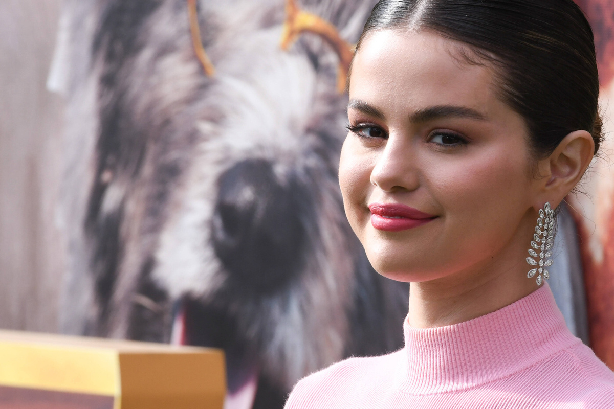 Selena Gomez Speaks Openly About Her Mental Health: "I Decided To Tell ...