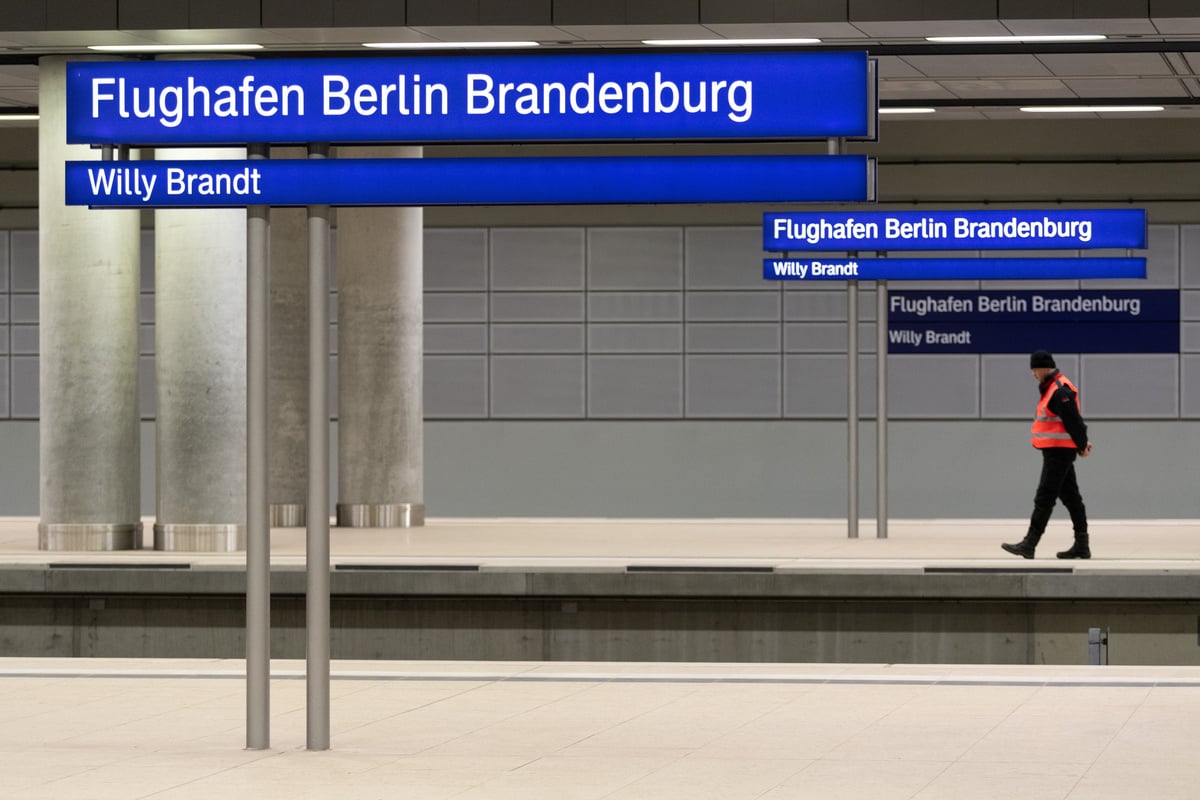 Ärger für alle Reisenden: Flughafen BER bald nicht mehr mit S-Bahn erreichbar!