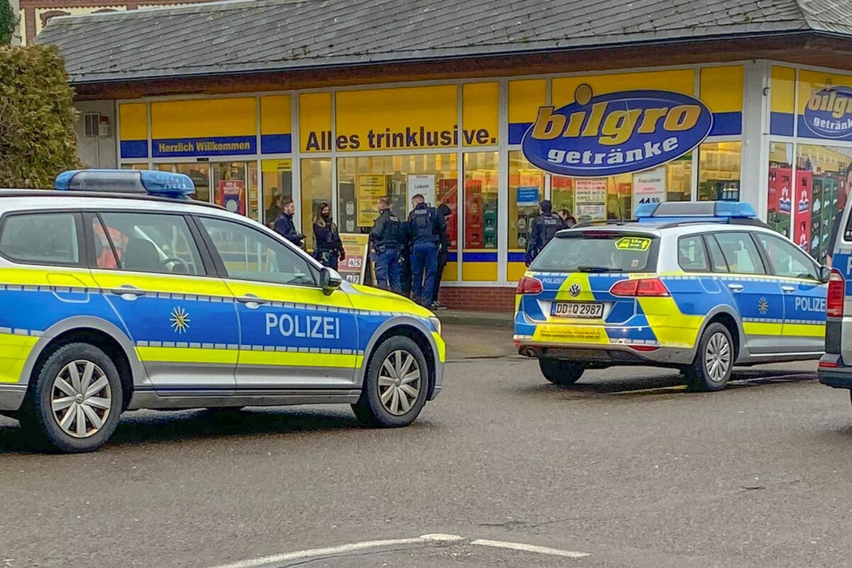 Überfall auf offener Straße: Polizei schnappt in Waldheim zwei Verdächtige