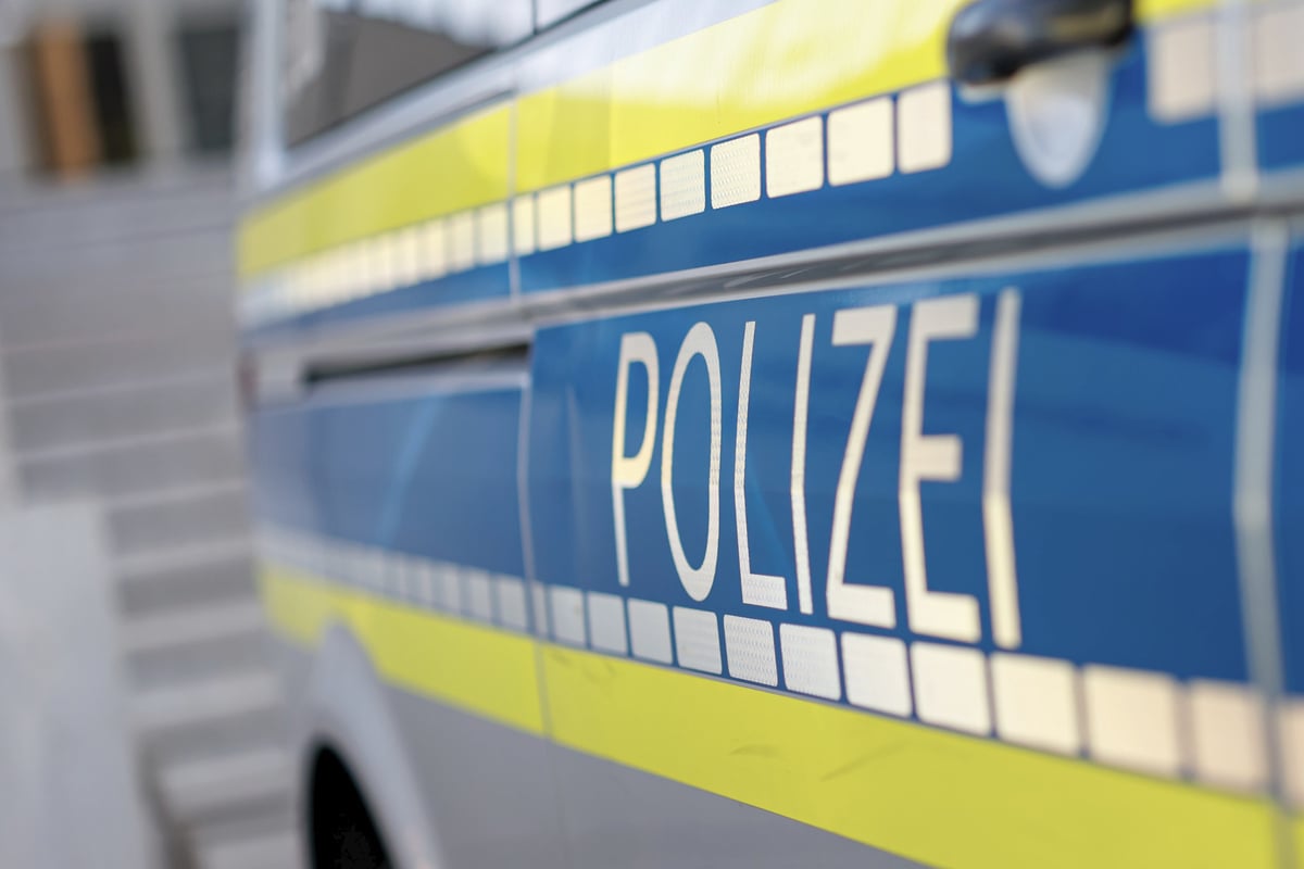 Messer-und-Schlagstock-bringen-R-uber-nichts-Markt-Mitarbeiter-schl-gt-Wodka-Dieb-nieder