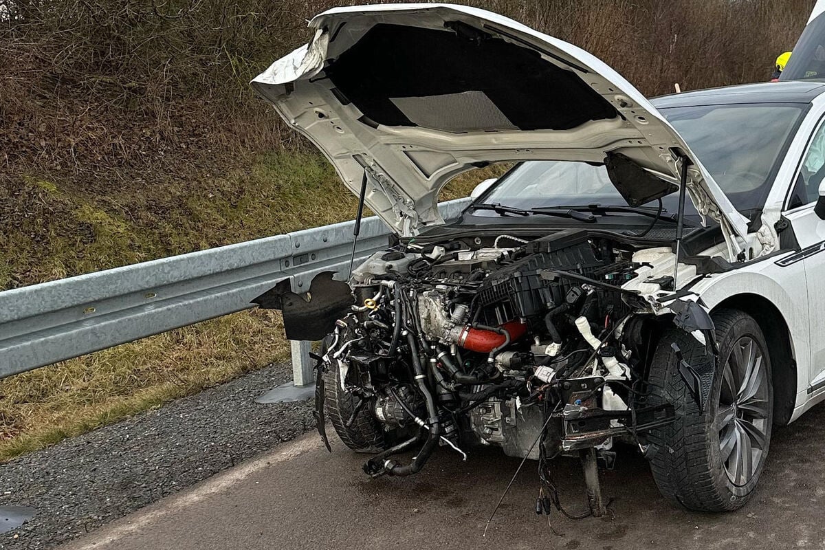 Unfall-auf-A38-Fahrer-verletzt