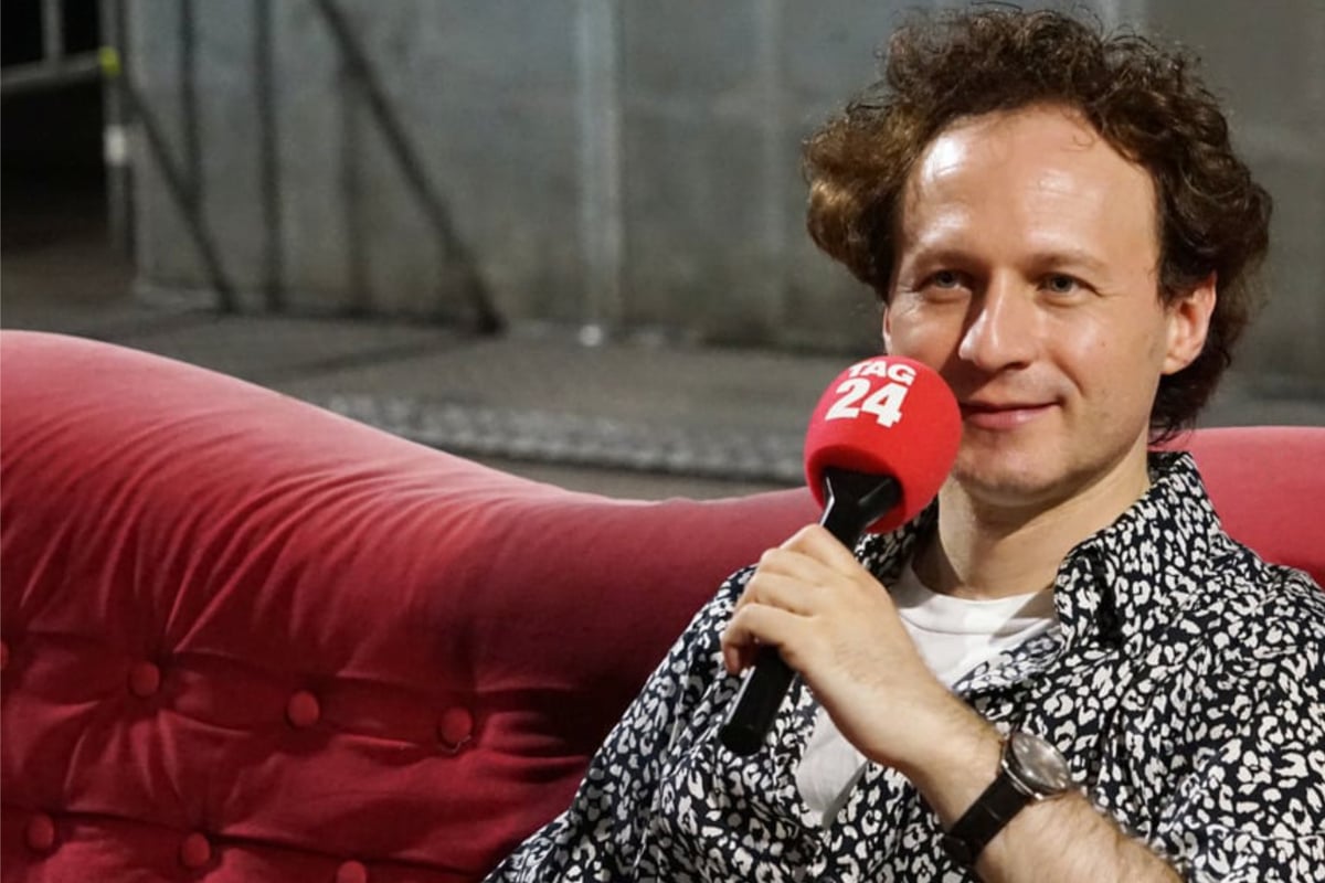 Weltpremiere-in-der-Elbphi-Komponist-l-sst-Kunstwerke-lebendig-werden