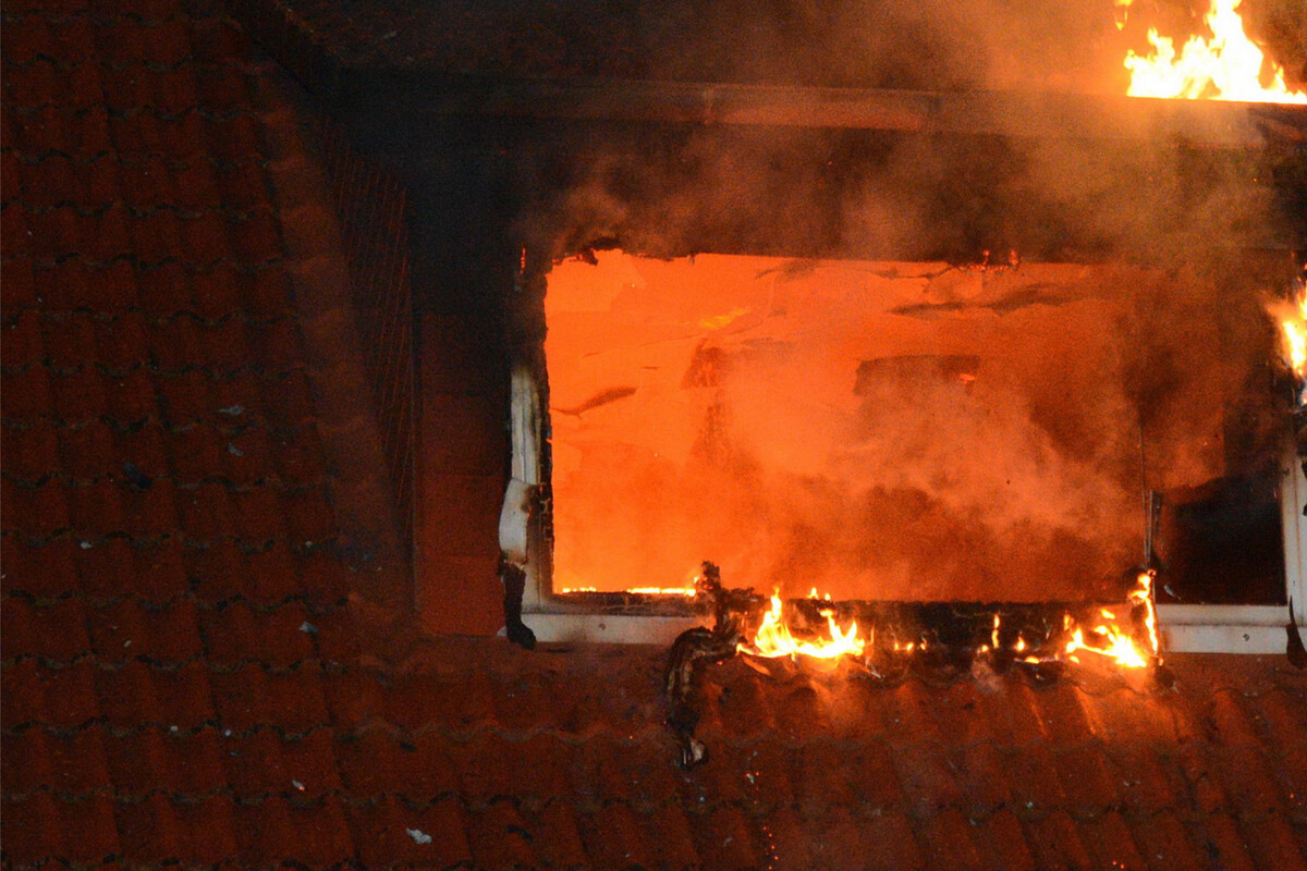 Hamburg: apartment fire blows to the roof – three injured