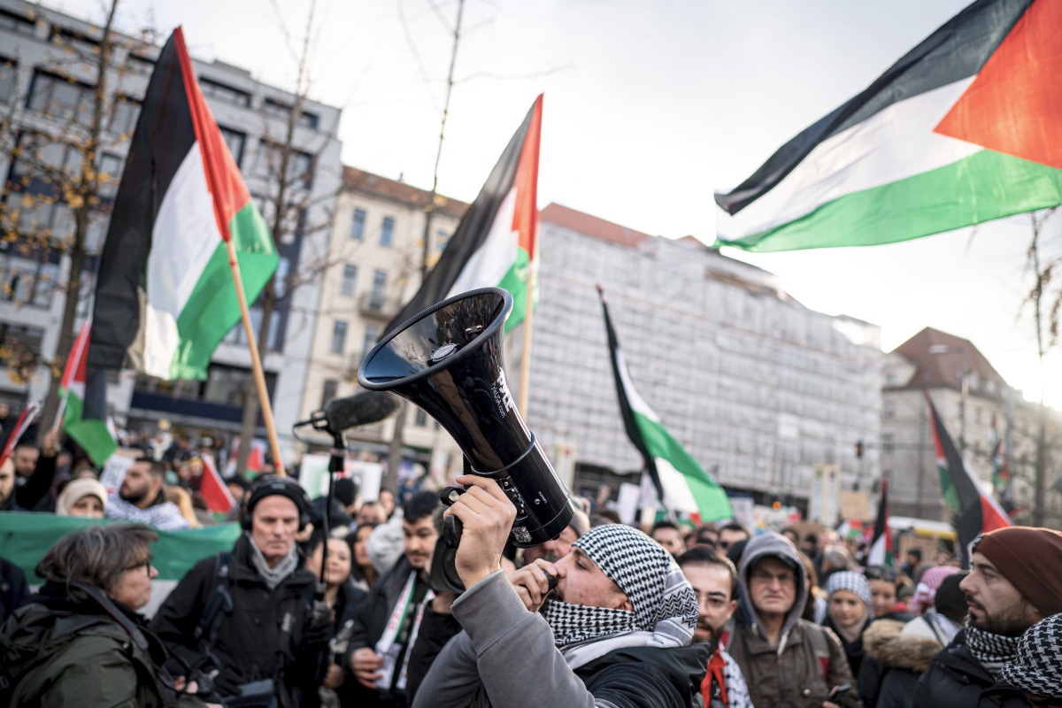 Pro-Palästina-Demo: Rund 1000 Teilnehmer ziehen von Kreuzberg nach Neukölln