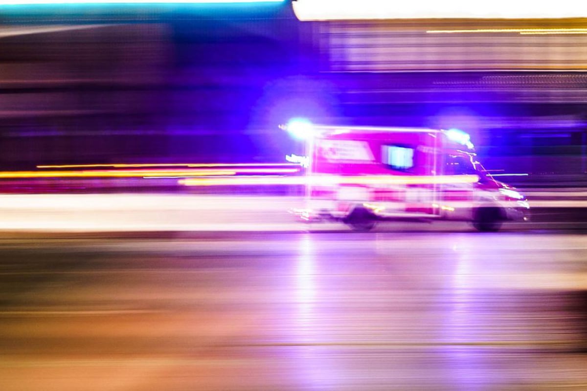 Unfall-auf-A7-Frau-aus-Kofferraum-geschleudert-und-schwer-verletzt
