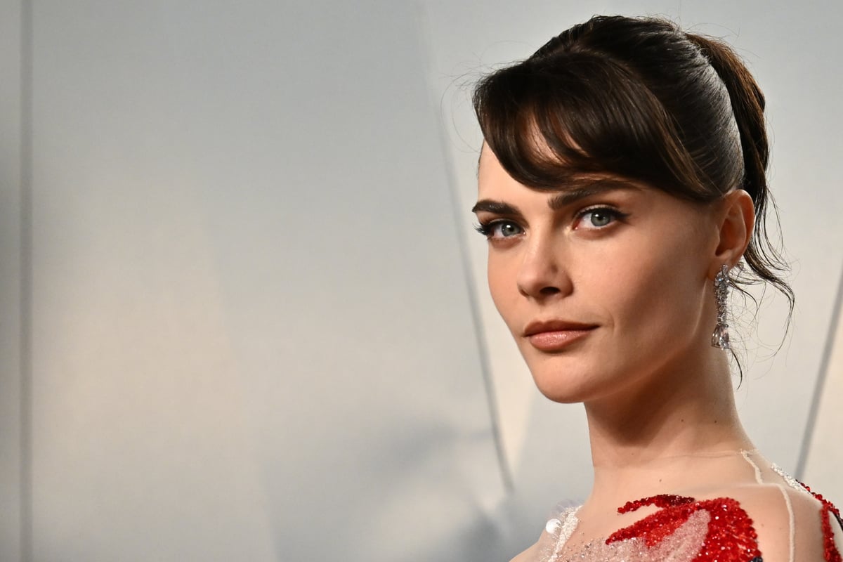 New pop girly alert? Cara Delevigne announces music debut and first-ever tour