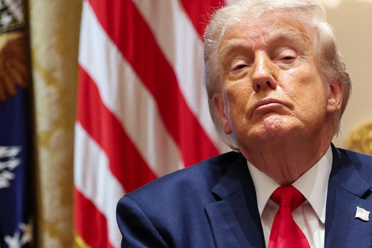 Trump threatens to "blow up" ally Oman if it doesn't "behave"