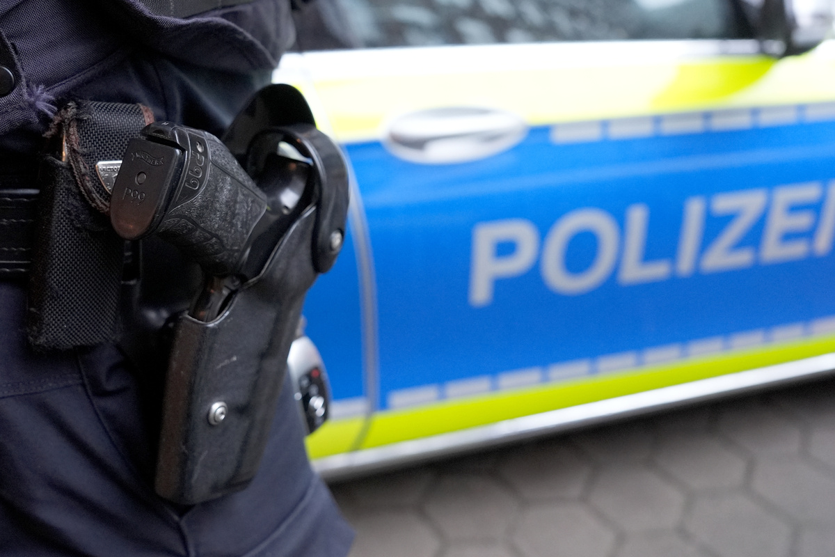 Heftige Attacke in Charlottenburg: Mann wird von achtköpfiger Gruppe angegriffen
