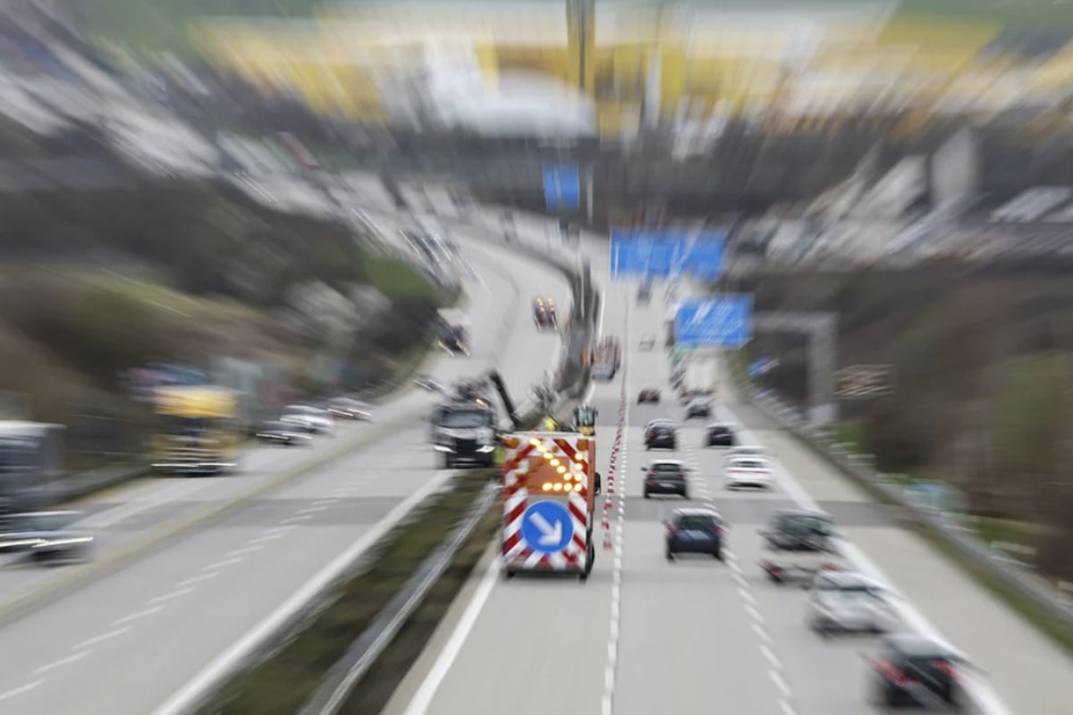 47-J-hriger-l-uft-ber-die-A4-nach-Hause-weil-er-von-seiner-Mitfahrgelegenheit-vergessen-wurde