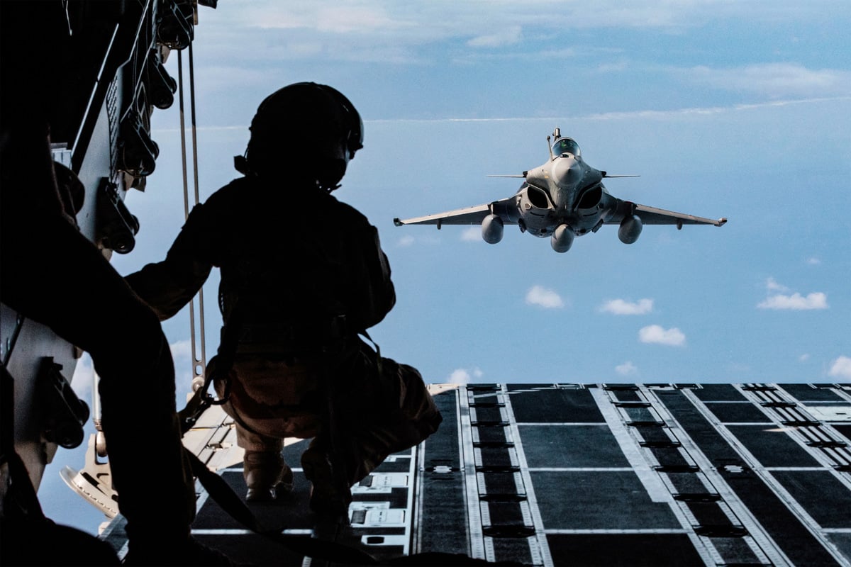 Japan Scrambles Fighter Jets After Accusing China Of Violating Airspace Japan Scrambles Fighter Jets After Accusing China Of Violating Airspace
