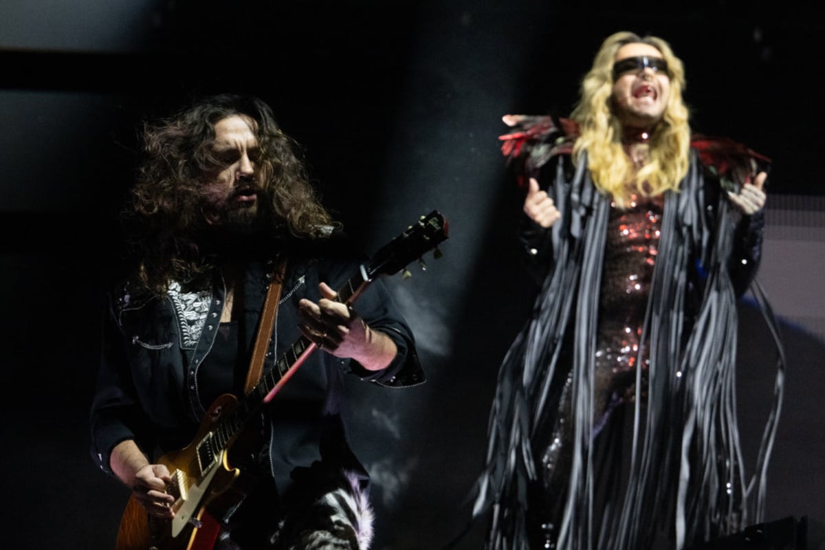 Harte-Nacht-bei-Tokio-Hotel-Irgendwas-stinkt-im-Tourbus-gewaltig