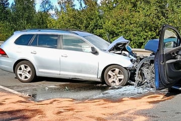 Tödlicher Unfall vor den Toren Hamburgs: Autos krachen frontal ineinander