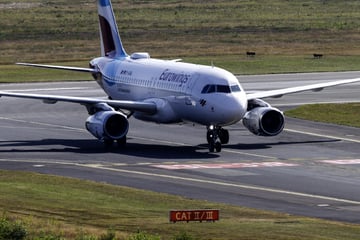 Dampfentwicklung in Bordküche: Boeing 737 muss außerplanmäßig in Paris landen