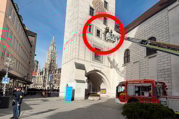 München: Feuerwehr am Marienplatz: Mann kollabiert im Spielzeugmuseum