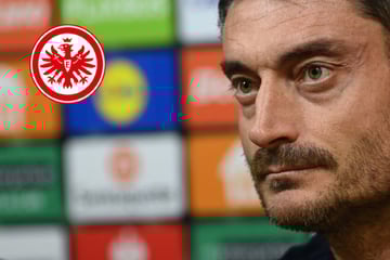 Faustdicke Überraschung! Wird dieser Unbekannte neuer Eintracht-Coach?