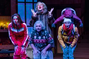 Dresden: Premiere "Weiße Zeiten" in der Comödie: Weihnachtszauber mit Witz und Charme