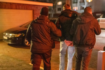 Hamburg: 18-jähriger soll zwei Tankstellen ausgeraubt haben: Polizei schnappt mutmaßlichen Täter