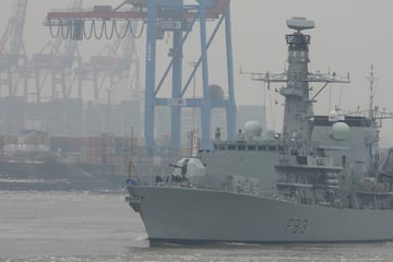 Hamburg: Kriegsschiff läuft in Hamburg ein: So kommt Ihr an Bord des U-Boot-Jägers