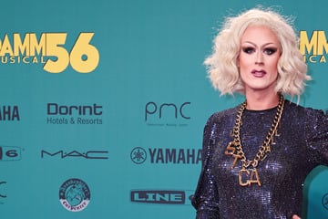 Berlin: Skandal bei Anti-Hass-Gala: Vorbestrafte Dragqueen Jurassica Parka moderiert Show
