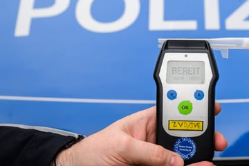 Mit mehr als 4 Promille! Betrunkener versucht, Supermarkt auszurauben