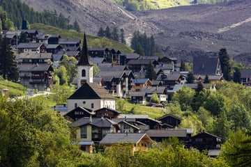Begleiter findet ihn tot: Urlauber stirbt auf beliebtem Wanderweg in der Schweiz
