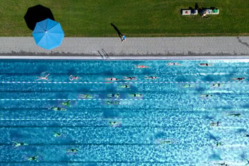 München: Mehr als tausend Besucher stürmen Freibad in München