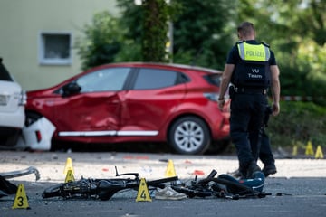 Frau fährt in Schülergruppe in NRW: Zwei Zwölfjährige sterben