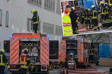 Leipzig: Feuerwehr rettet acht Personen und einen Hund bei Lagerhallen-Brand im Leipziger Westen