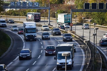 Mehrere Abschnitte der A100 nachts gesperrt