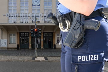 Frau täuscht am Bahnhof Bewusstlosigkeit vor und tritt Polizistin