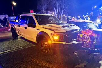 Betrunkener Pickup-Fahrer rammt Suzuki: Fahrer verletzt