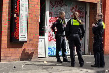 Streit eskaliert: Ramba Zamba auf dem Kiez, Polizei muss eingreifen