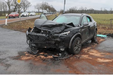Vorfahrt missachtet? Autos krachen in der Niederlausitz zusammen