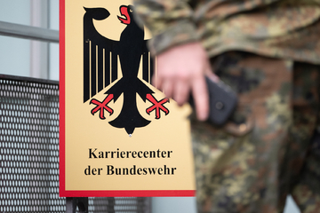 Jetzt amtlich: Wehrfähige Männer müssen Reisen nicht beantragen