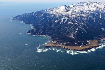 Erdbeben der Stärke 7,4 erschüttert Japan: Angst vor meterhohen Wellen