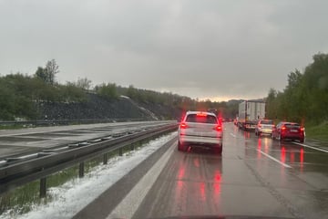 Unfall A72: Nichts geht mehr: A72 südlich von Chemnitz beidseitig voll gesperrt