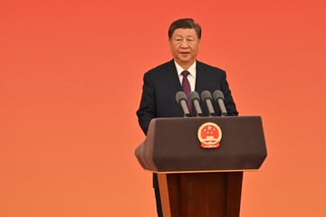 Xi Jinping calls for China and US to be partners and friends amid soaring tensions