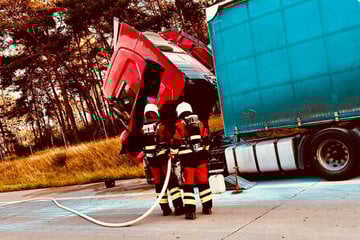 Lkw fängt Flammen auf der A2: Ersthelfer verhindern Schlimmeres