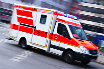 Unfall im Erzgebirge: Mädchen (8) von Auto erfasst und schwer verletzt