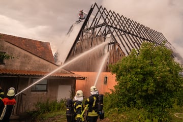 Feuer in Mittelfranken: Scheune brennt vollständig nieder