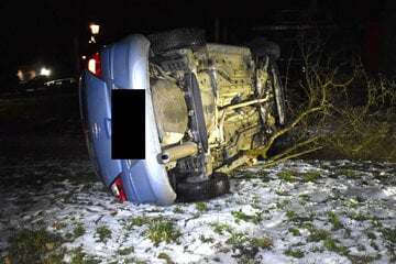 Verfolgungsfahrt endet für Flüchtigen mit Unfall