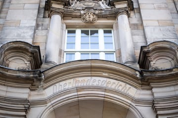 Er wollte Frauen und Kinder mit Messer angreifen: Mehrere Jahre Haft für 20-Jährigen