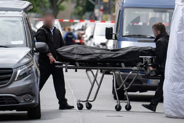 19-Jähriger stirbt vor Frankfurter Parkhaus: Verdächtiger (18) festgenommen