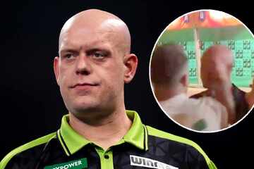 "Aus heiterem Himmel": Mann rammt Darts-Star van Gerwen plötzlich Faust ins Gesicht!