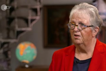 Bares für Rares: Seniorin erlebt schweren Tag bei "Bares für Rares", Händler zeigt sich herzlos