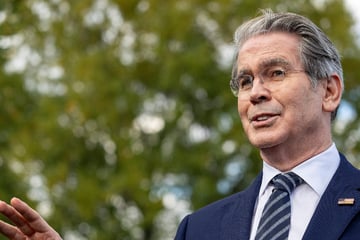 Trump administration again threatens "substantial" Russia sanctions