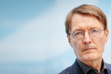 Karl Lauterbach kritisiert Corona-Maßnahmen: Manche Regeln waren "Schwachsinn"