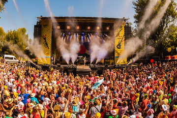 Karneval mitten im Sommer: So lief "Jeck im Sunnesching" am Samstag